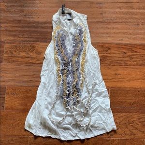 BKE Boutique sleeveless blouse.